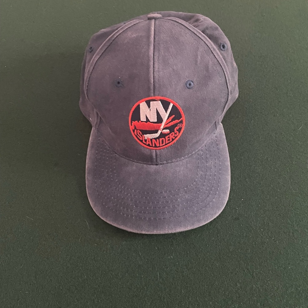 Vintage NY Islanders Cap